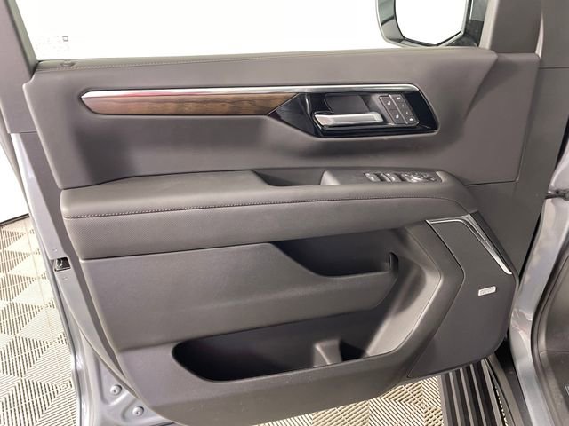 2026 Chevrolet Suburban High Country - Photo 13