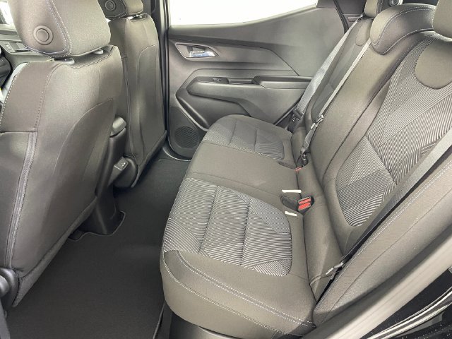 2027 Chevrolet Bolt LT - Photo 9