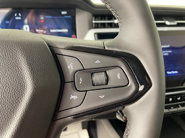 2027 Chevrolet Bolt LT - Photo 6