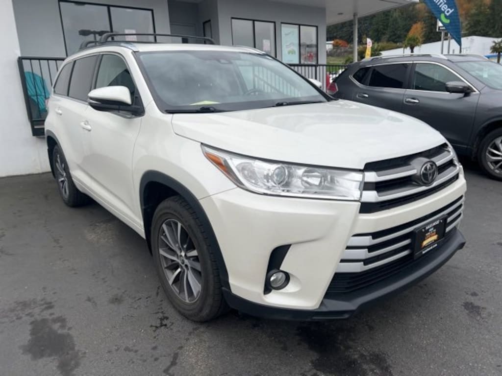 Used 2017 Toyota Highlander XLE SUV