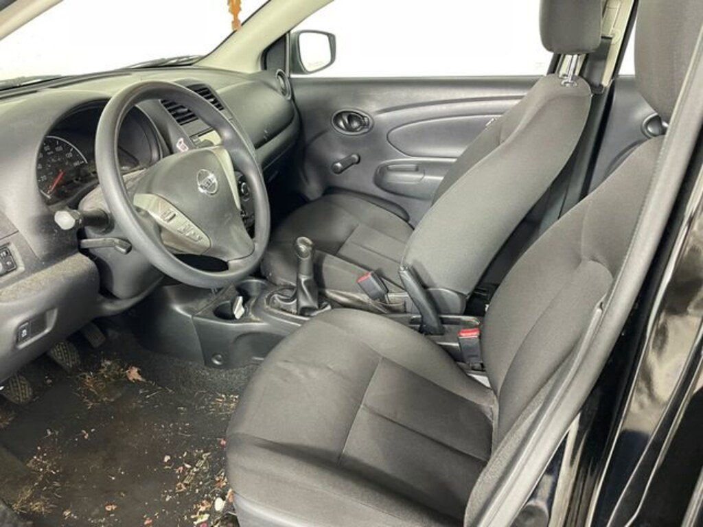 Used 2019 Nissan Versa 1.6 S Sedan