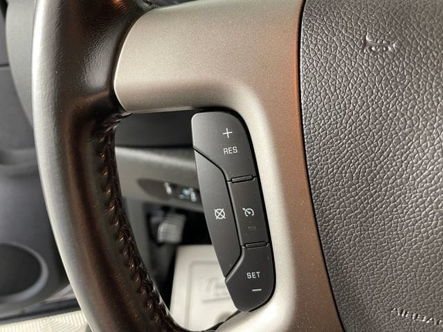 2013 Chevrolet Silverado 3500HD LT - Photo 11