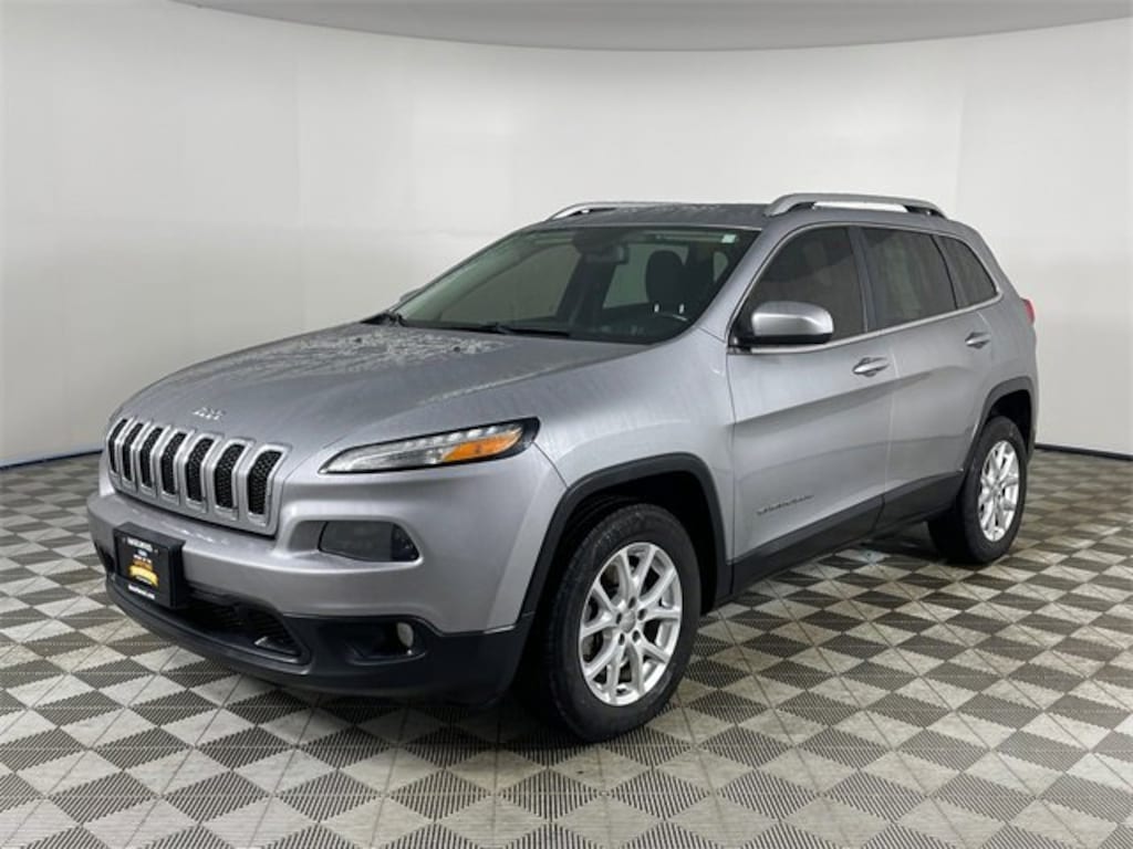 Used 2015 Jeep Cherokee Latitude SUV