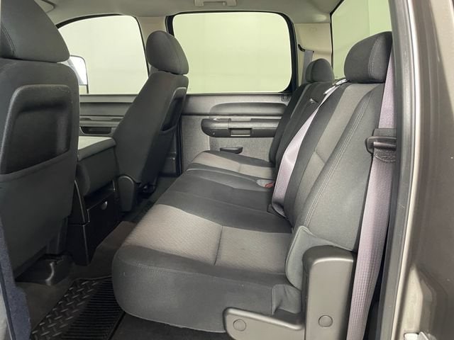 2013 Chevrolet Silverado 3500HD LT - Photo 15