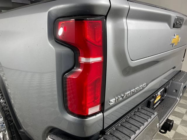 2026 Chevrolet Silverado 3500HD LTZ - Photo 17