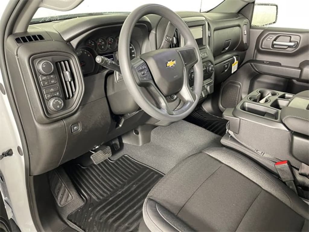 New 2026 Chevrolet Silverado 1500 Custom Truck