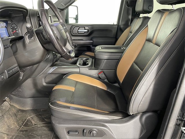 2021 Chevrolet Silverado 2500HD LTZ photo 2