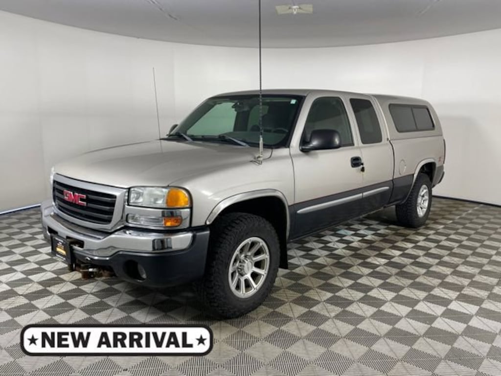 Used 2004 GMC Sierra 1500 SLE Truck
