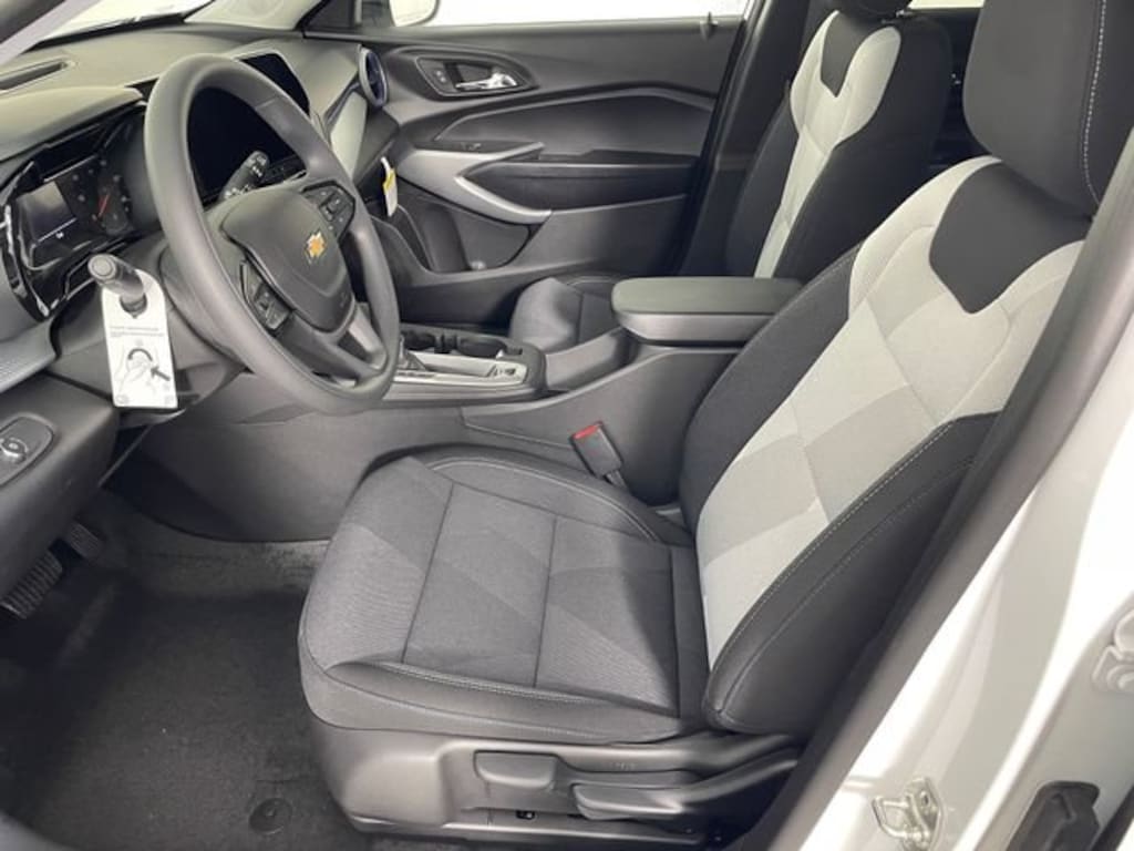 New 2026 Chevrolet Trax LS SUV