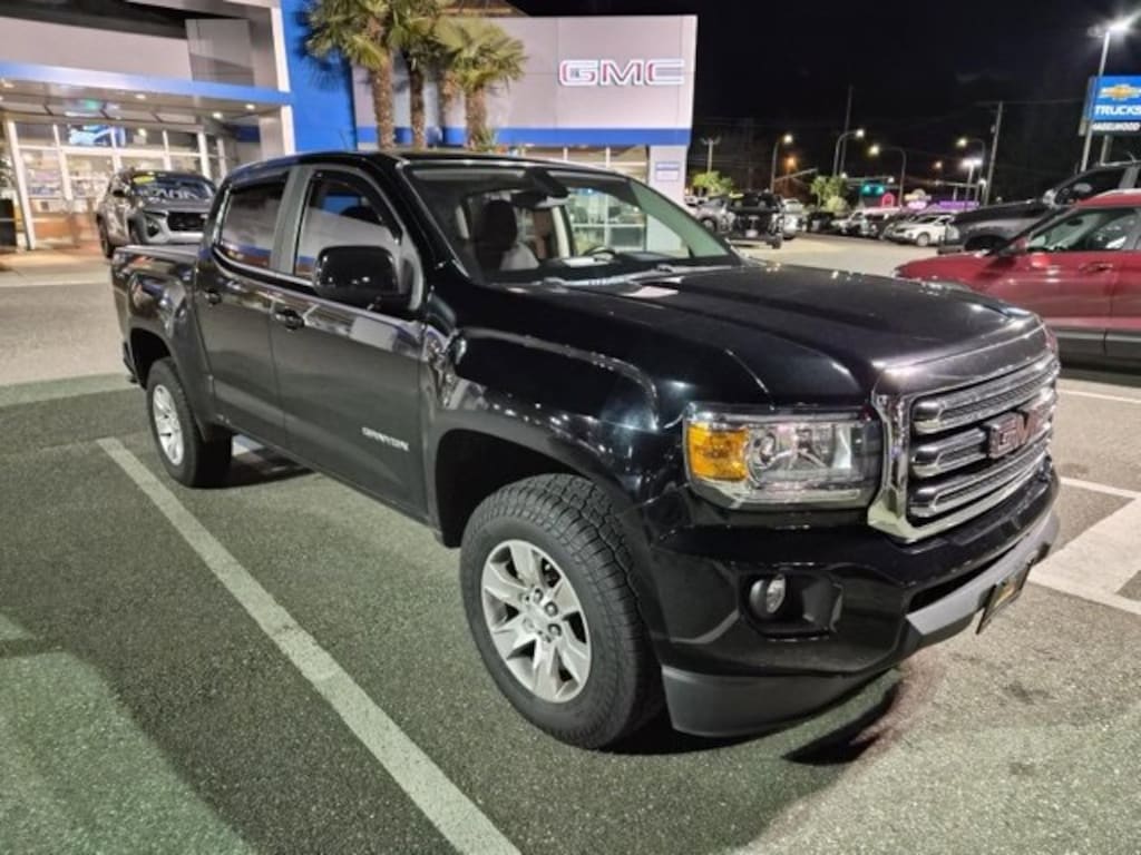 Used 2017 GMC Canyon 4WD SLE Truck