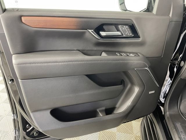2026 GMC Yukon XL Denali - Photo 12