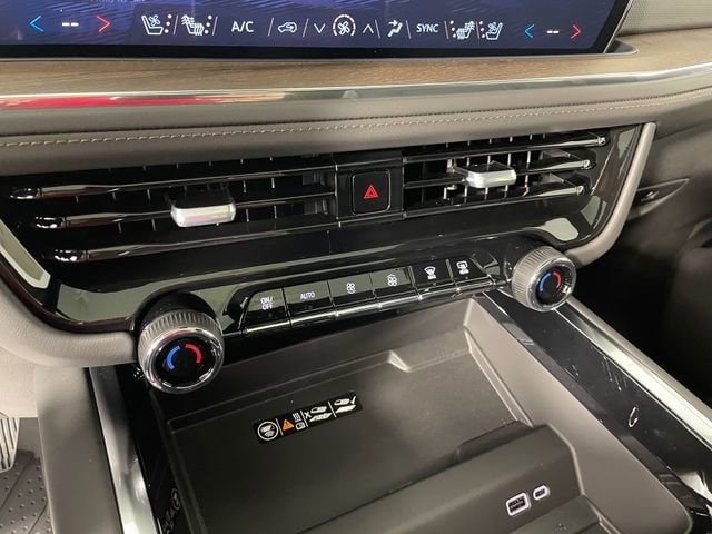 2026 Chevrolet Suburban High Country - Photo 6