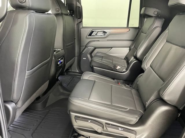 2026 GMC Yukon XL Denali - Photo 13