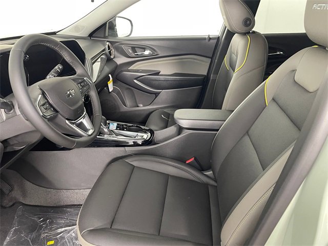 2026 Chevrolet Trax ACTIV photo 2