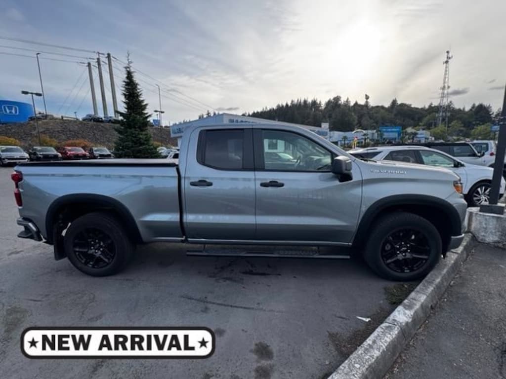 Used 2025 Chevrolet Silverado 1500 Custom Truck