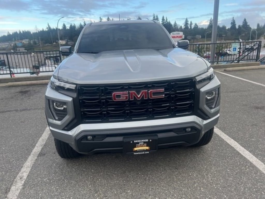 Used 2024 GMC Canyon Elevation Truck