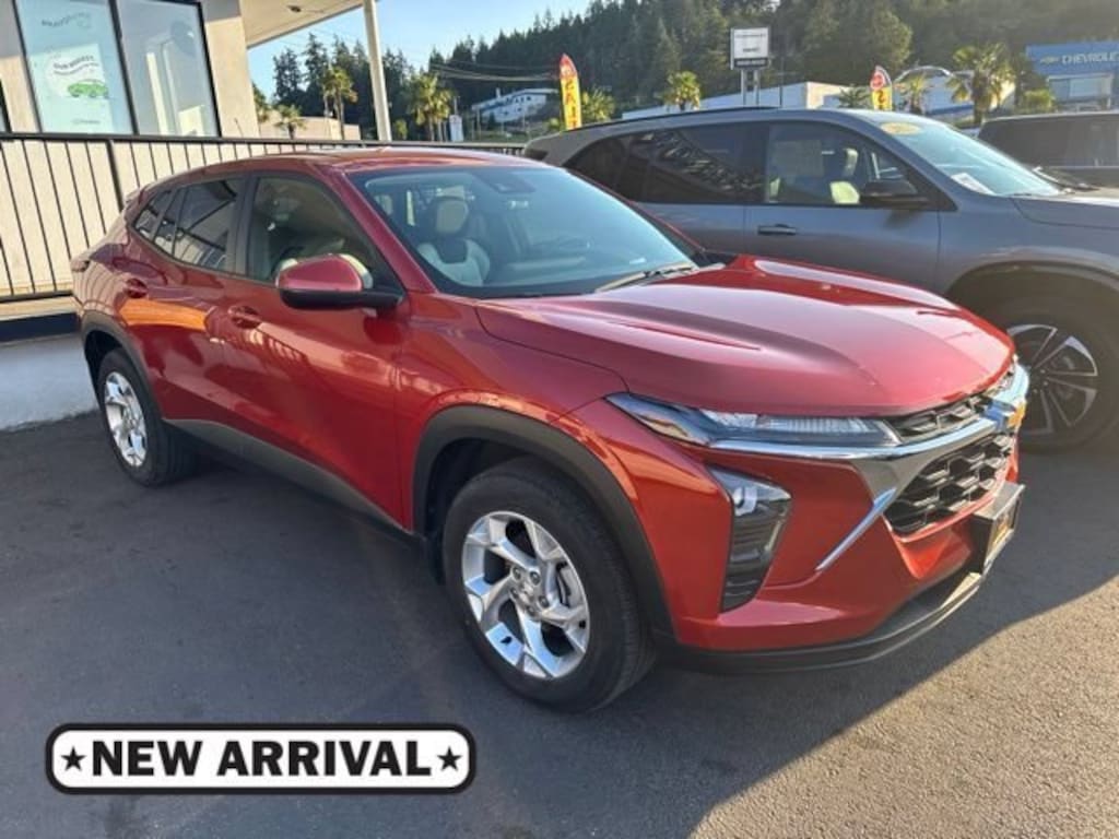 Used 2024 Chevrolet Trax LS SUV