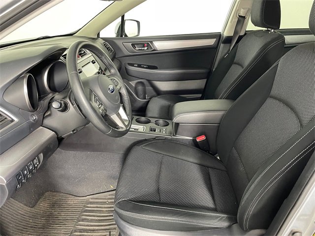 2017 Subaru Outback 2.5i Premium photo 2