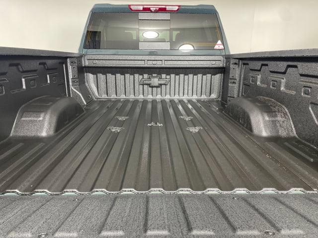 2026 Chevrolet Silverado 2500 HD ZR2 - Photo 11