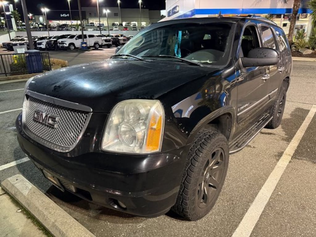 Used 2007 GMC Yukon Denali SUV