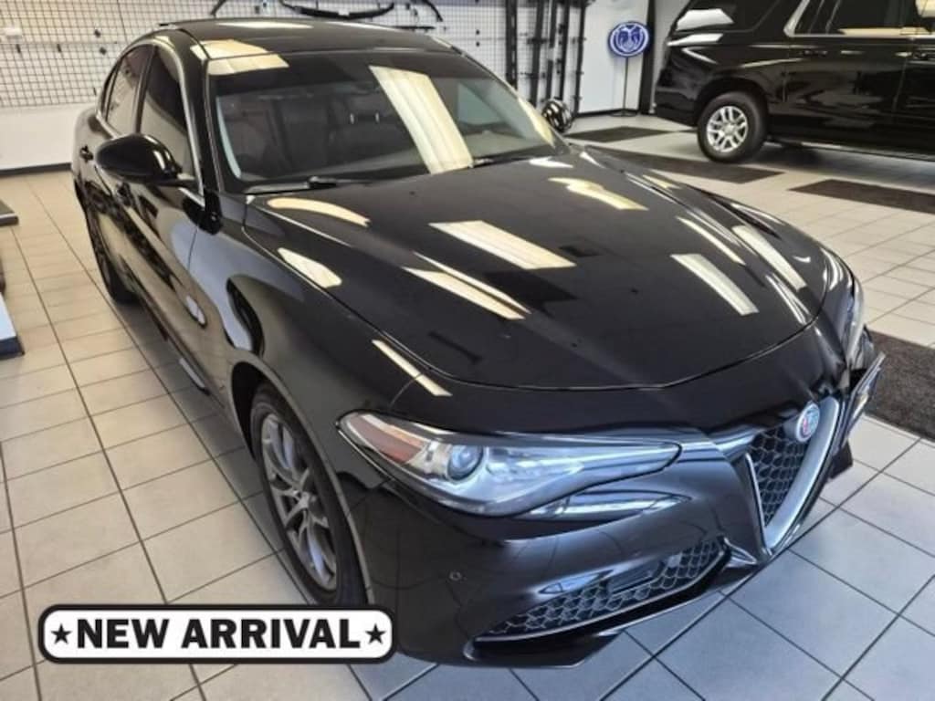 Used 2018 Alfa Romeo Giulia AWD Sedan