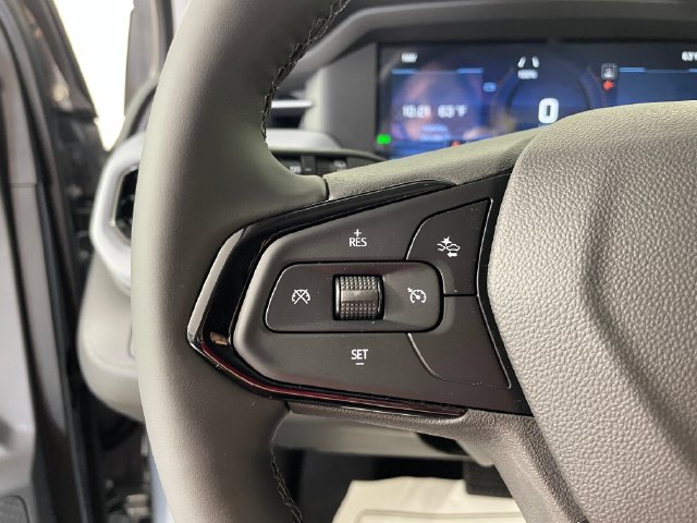 2027 Chevrolet Bolt LT - Photo 7