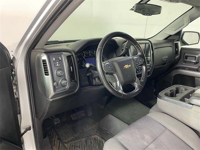 2016 Chevrolet Silverado 1500 LT photo 3