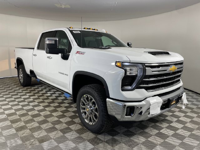 2026 Chevrolet Silverado 3500HD LTZ - Photo 10