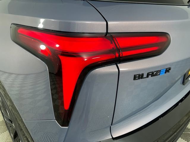 2026 Chevrolet Blazer EV RS - Photo 17