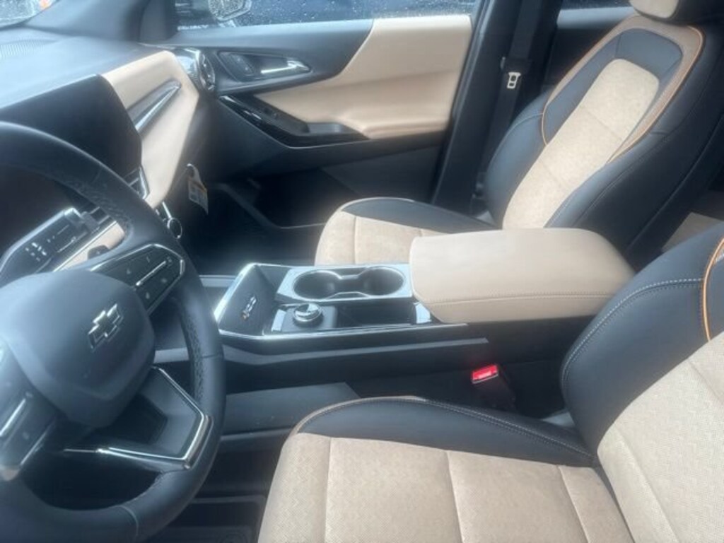 Used 2026 Chevrolet Equinox Activ SUV