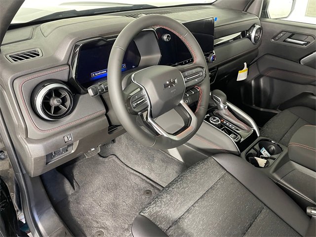 2026 Chevrolet Colorado Z71 photo 2