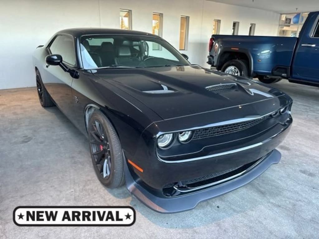 Used 2015 Dodge Challenger SRT Hellcat Coupe