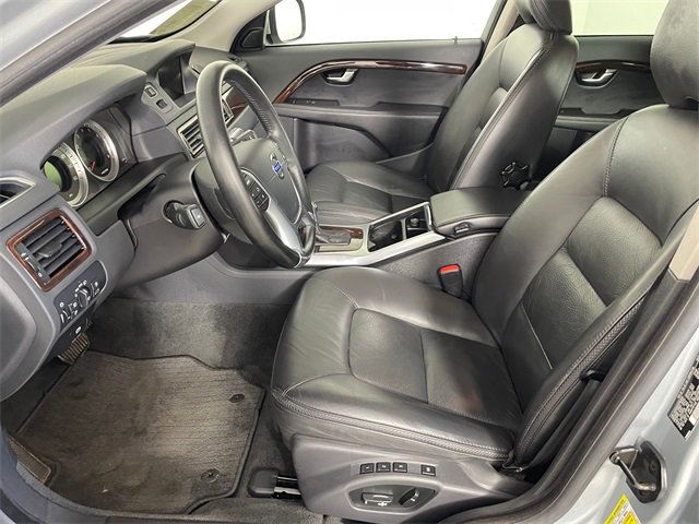 2013 Volvo XC70 T6 Platinum photo 2