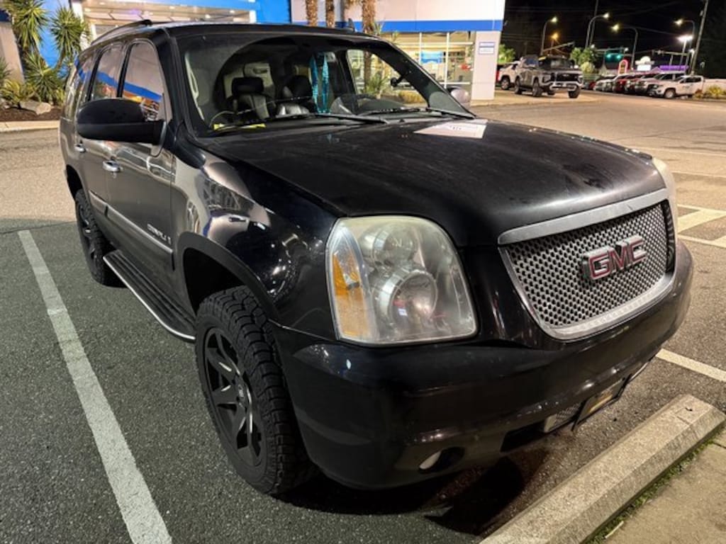 Used 2007 GMC Yukon Denali SUV