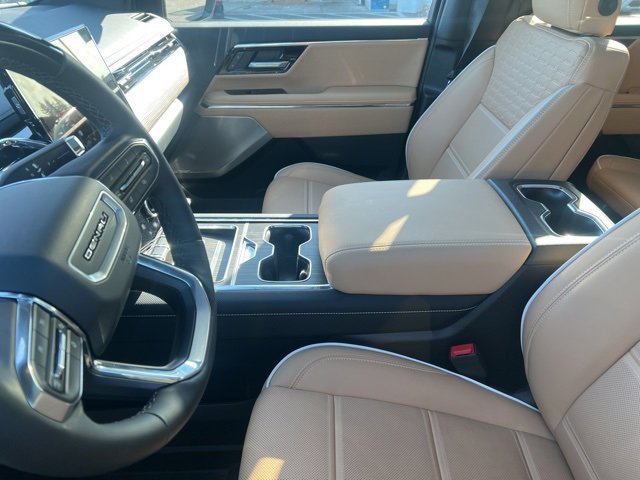 2025 Gmc Sierra EV Denali photo 3