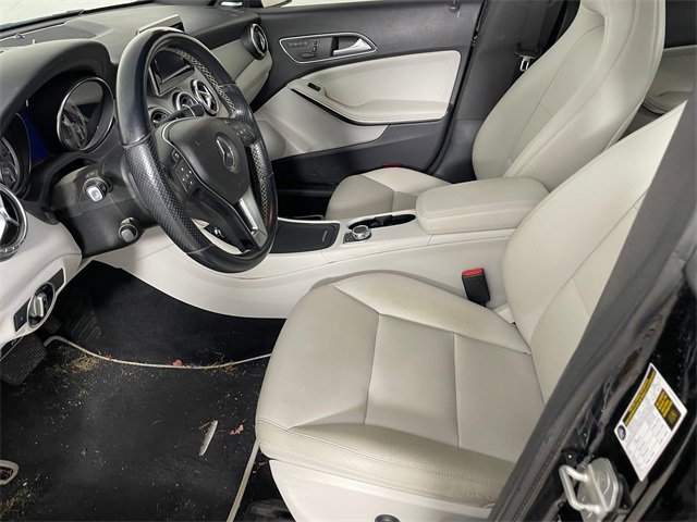2014 Mercedes Benz CLA 250 photo 2