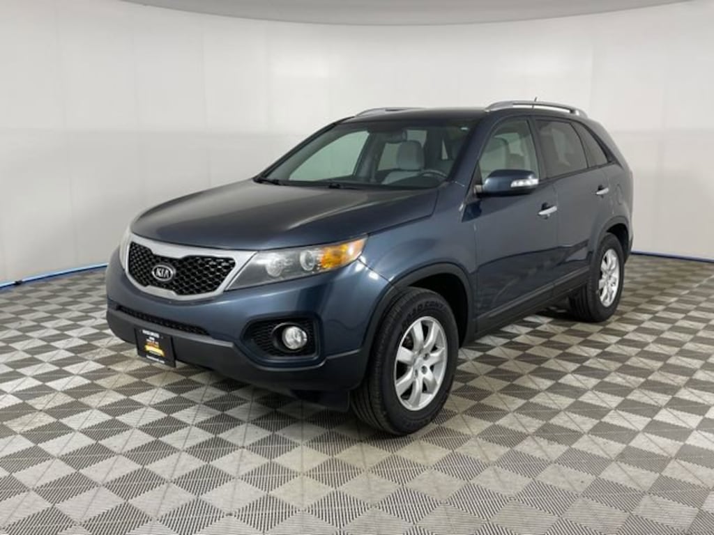 Used 2011 Kia Sorento LX