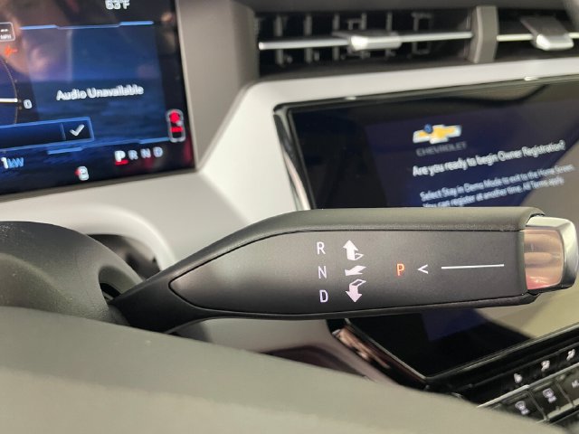 2027 Chevrolet Bolt LT - Photo 8