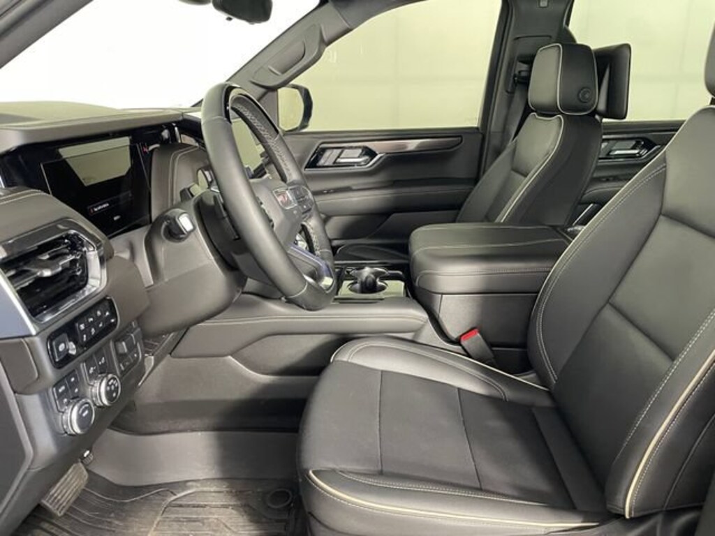 Used 2025 GMC Yukon Elevation SUV