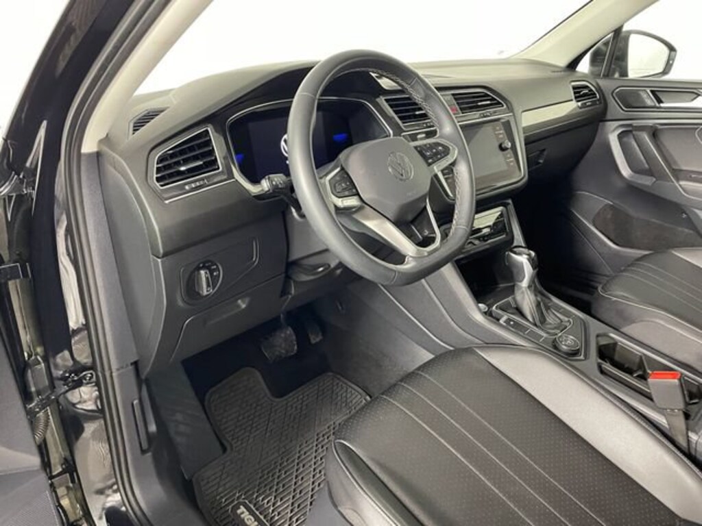Used 2022 Volkswagen Tiguan 2.0T SE SUV