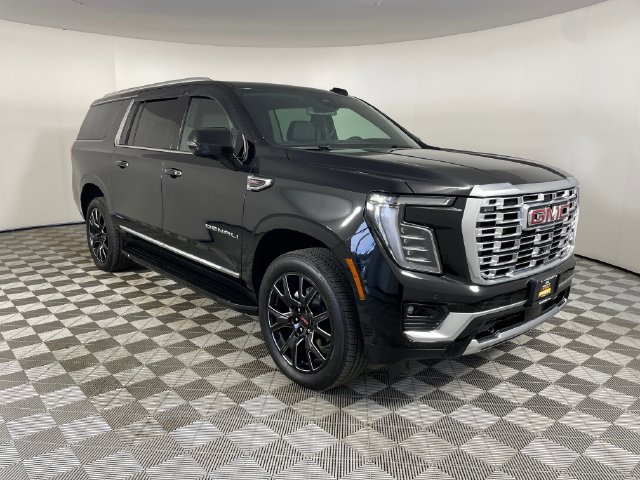 2026 GMC Yukon XL Denali - Photo 25