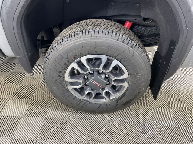 2026 GMC Sierra 2500HD SLT - Photo 18