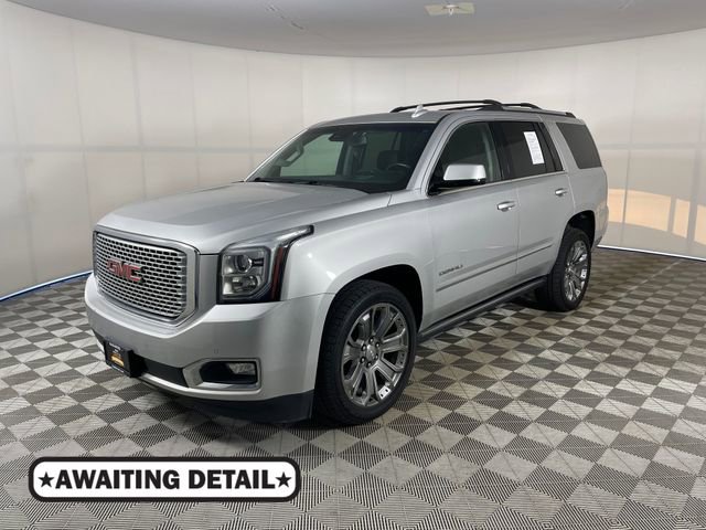 2016 GMC Yukon 4WD Denali's photo