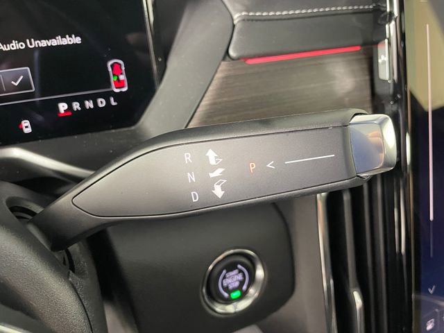2026 GMC Acadia Denali - Photo 9