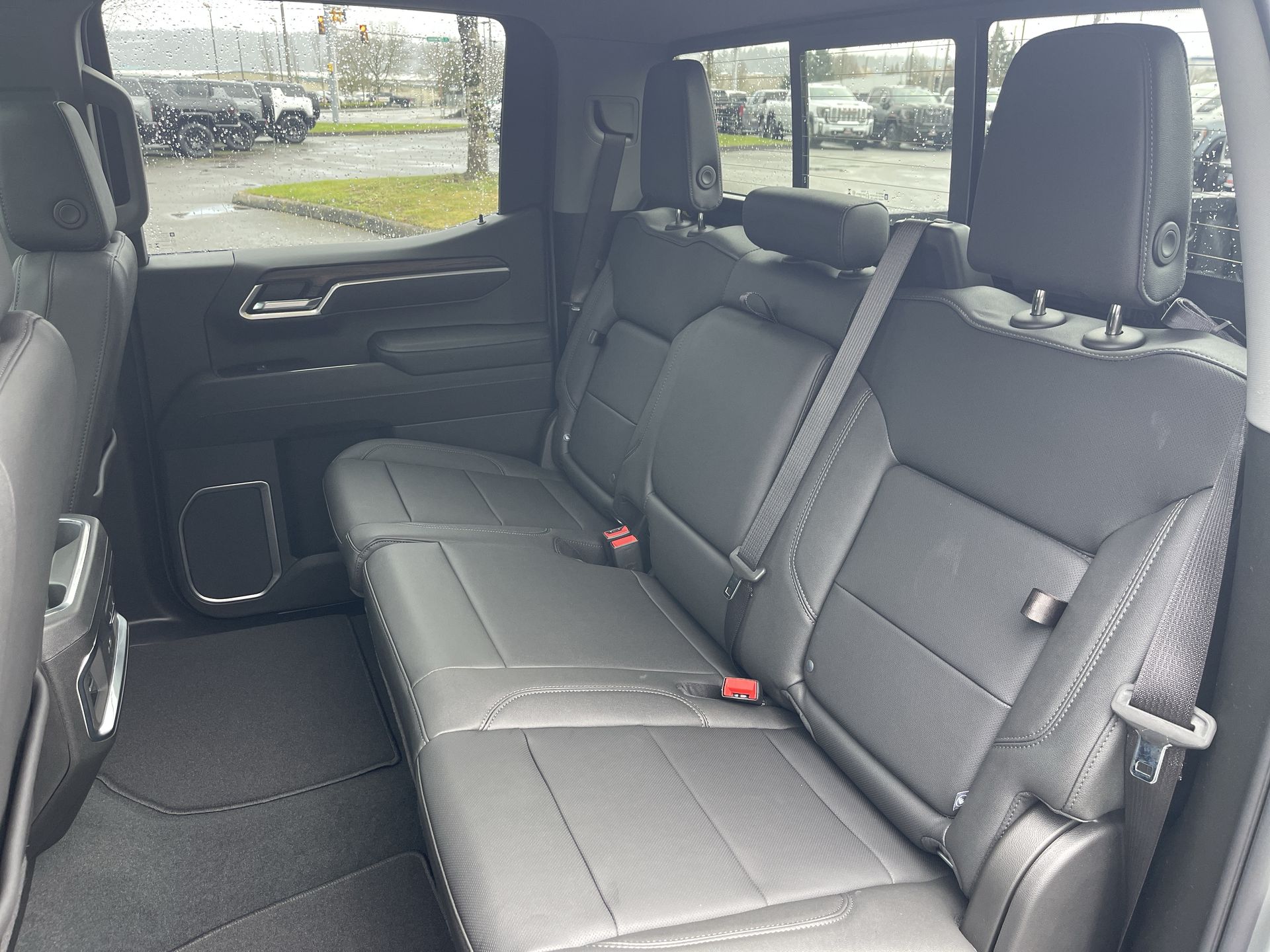 2026 GMC Sierra 1500 SLT - Photo 63