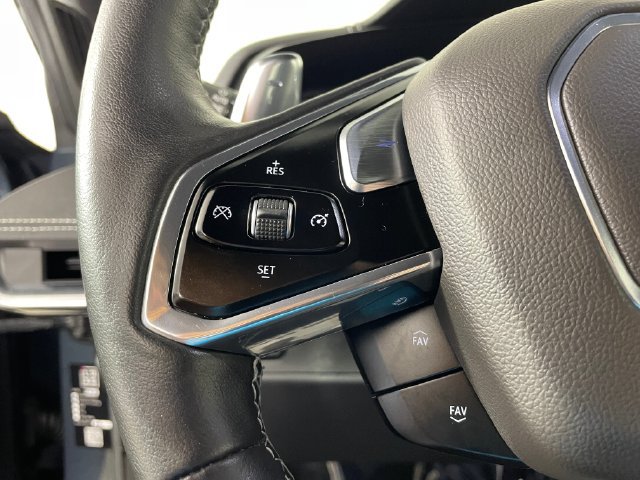 2020 Chevrolet Corvette 2LT - Photo 11