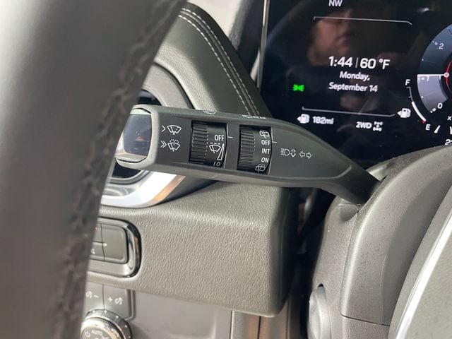 2026 GMC Yukon XL Denali - Photo 14