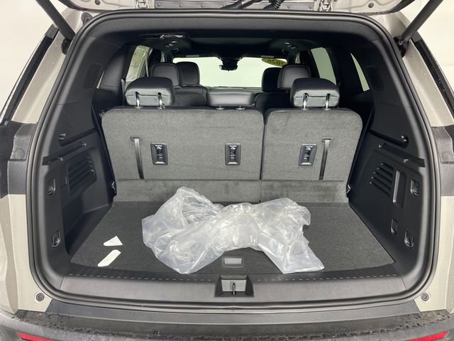 2026 GMC Acadia AT4 - Photo 10