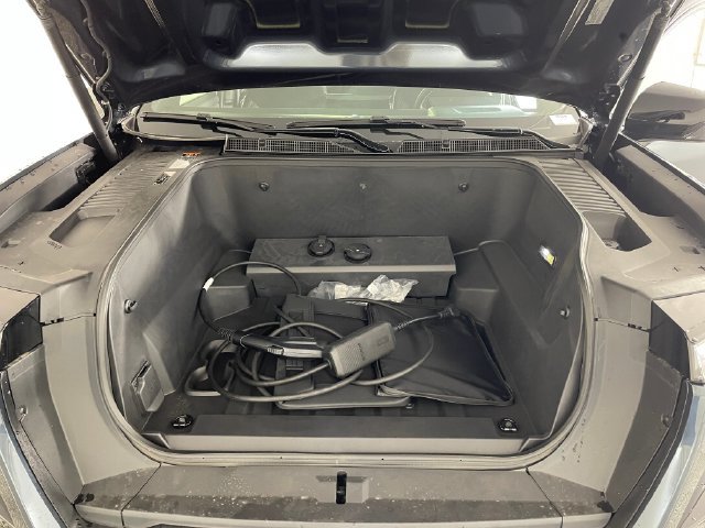 2026 GMC Sierra EV Elevation - Photo 24