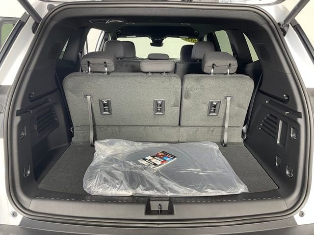 2026 GMC Acadia Elevation - Photo 13